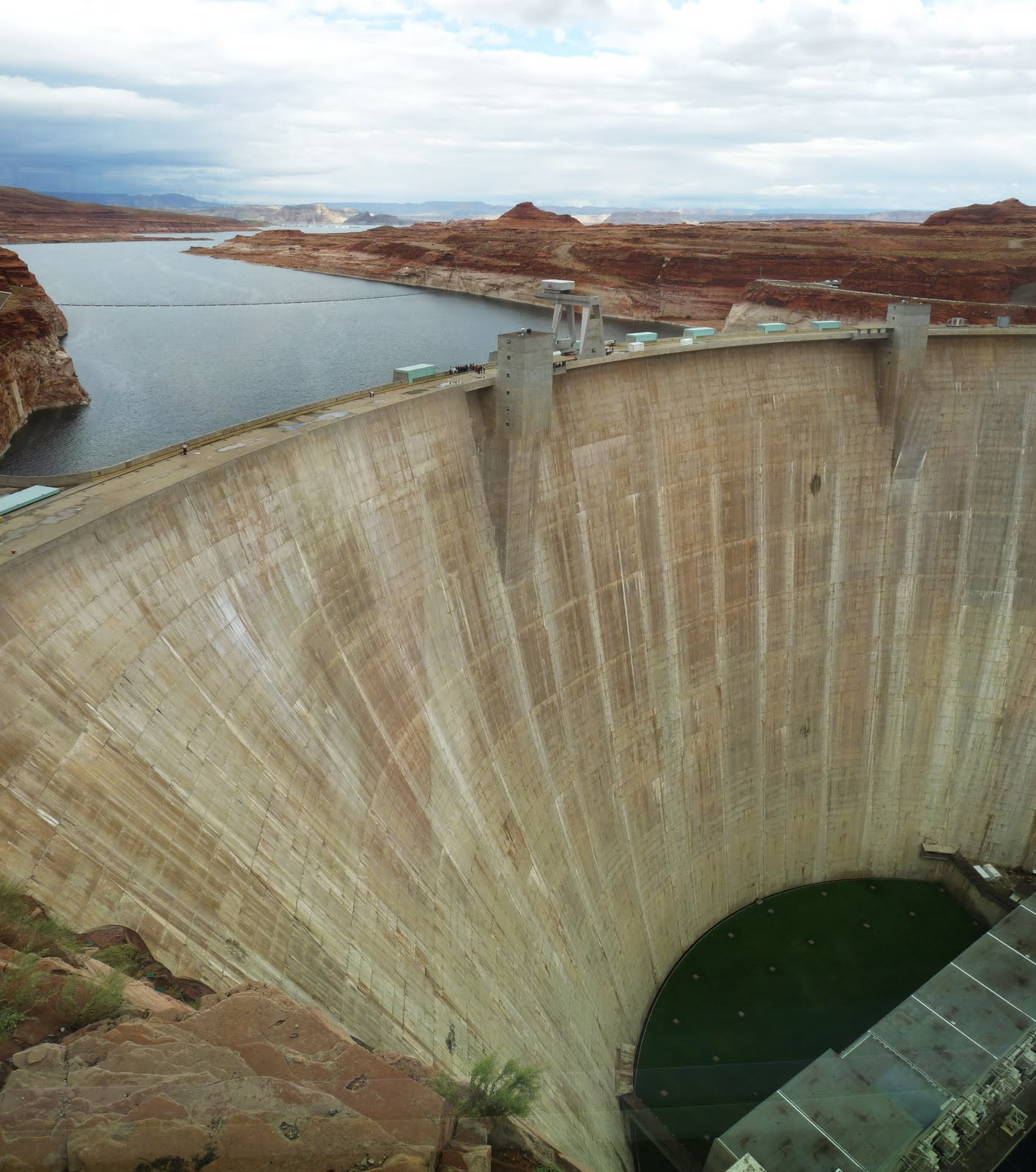 434Southwest Page - Glen Canyon Dam