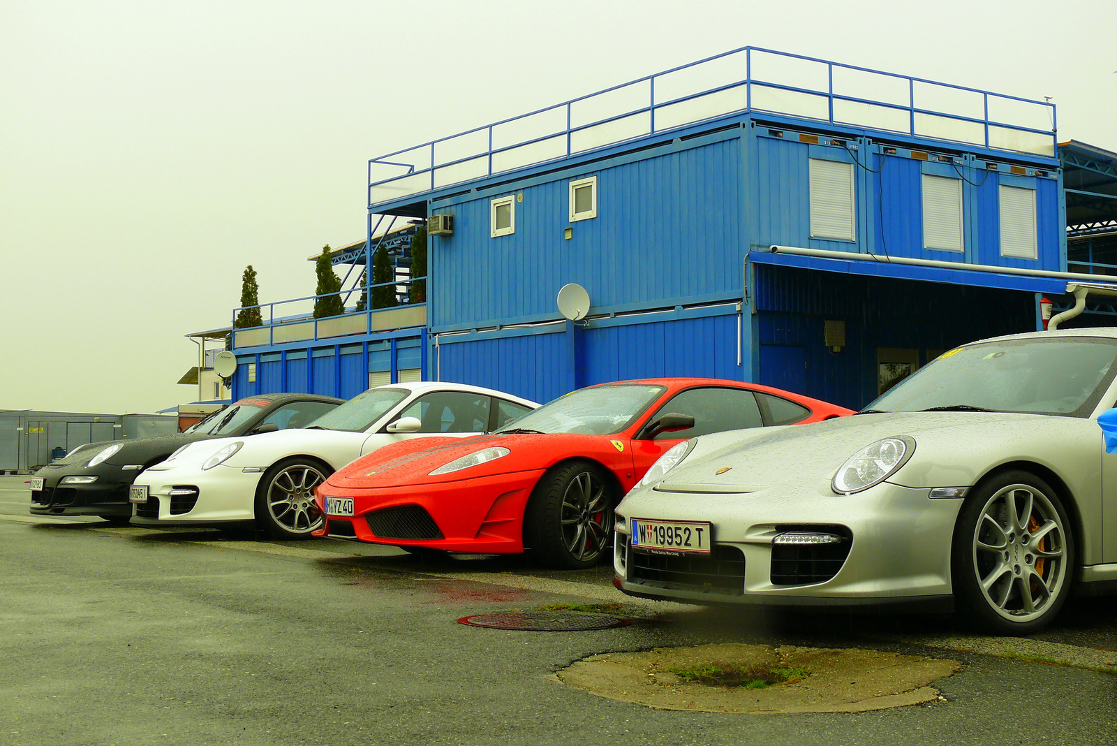 Porsche trio és a "fekete bárány"