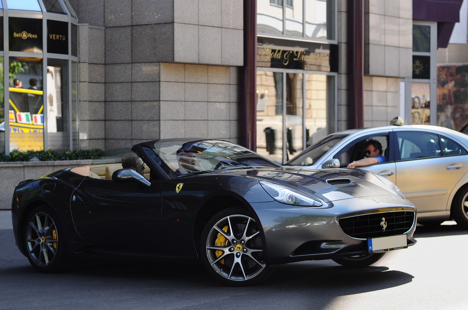 Ferrari California