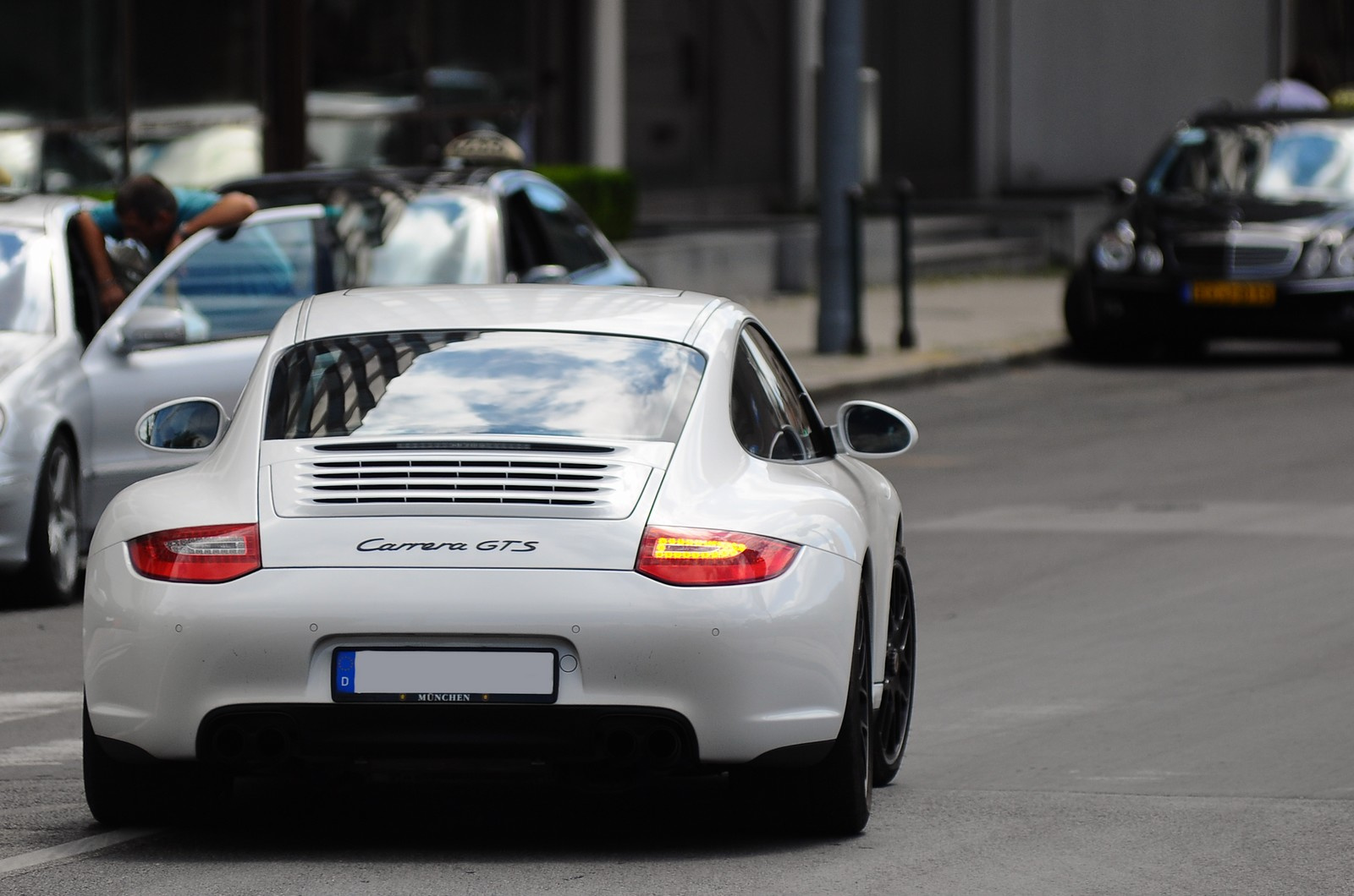 Porsche 911 Carrera GTS