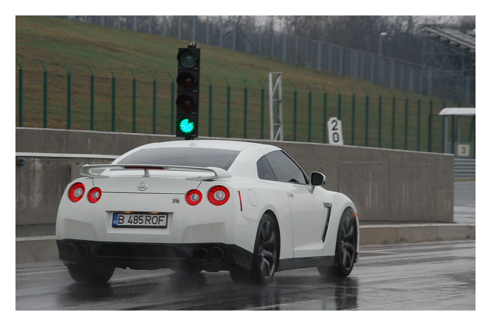 Nissan GT-R