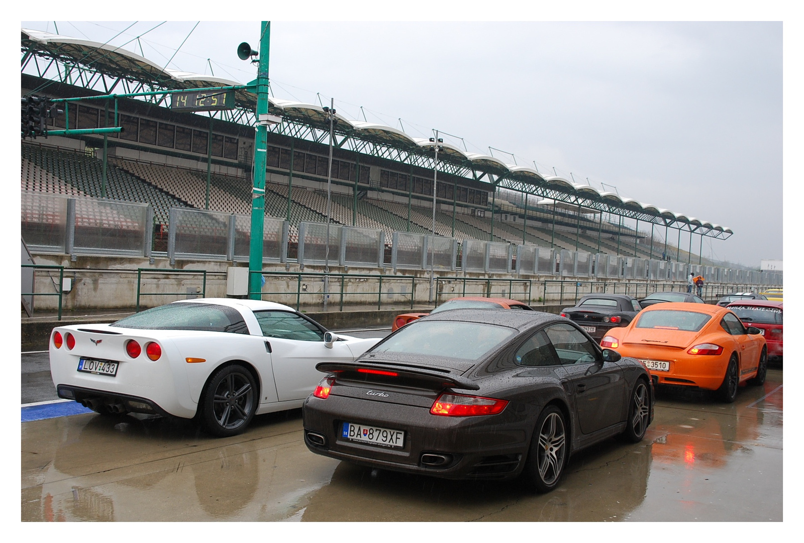 Porsche 911 Turbo - Corvette