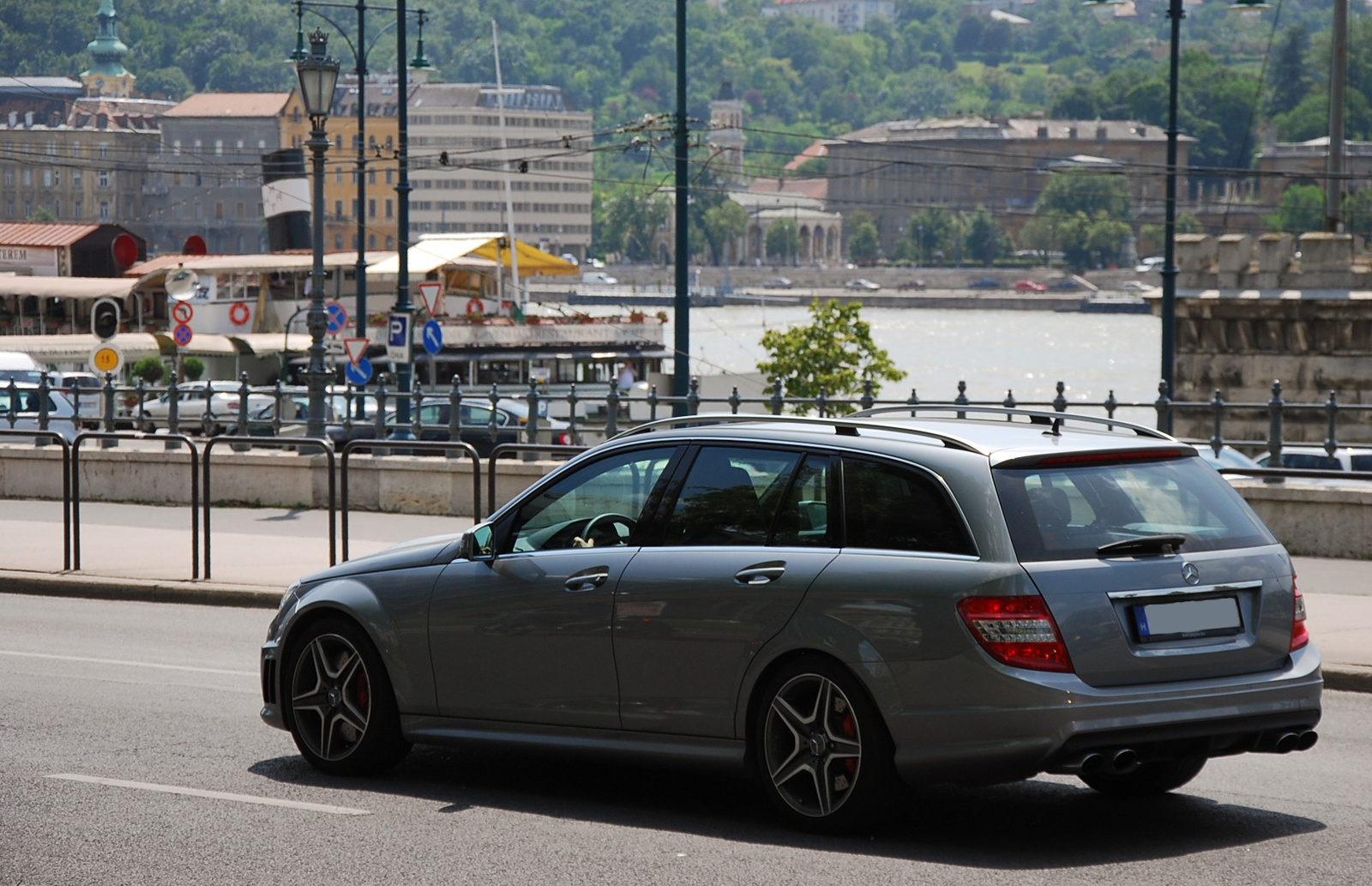 Mercedes C63 AMG T