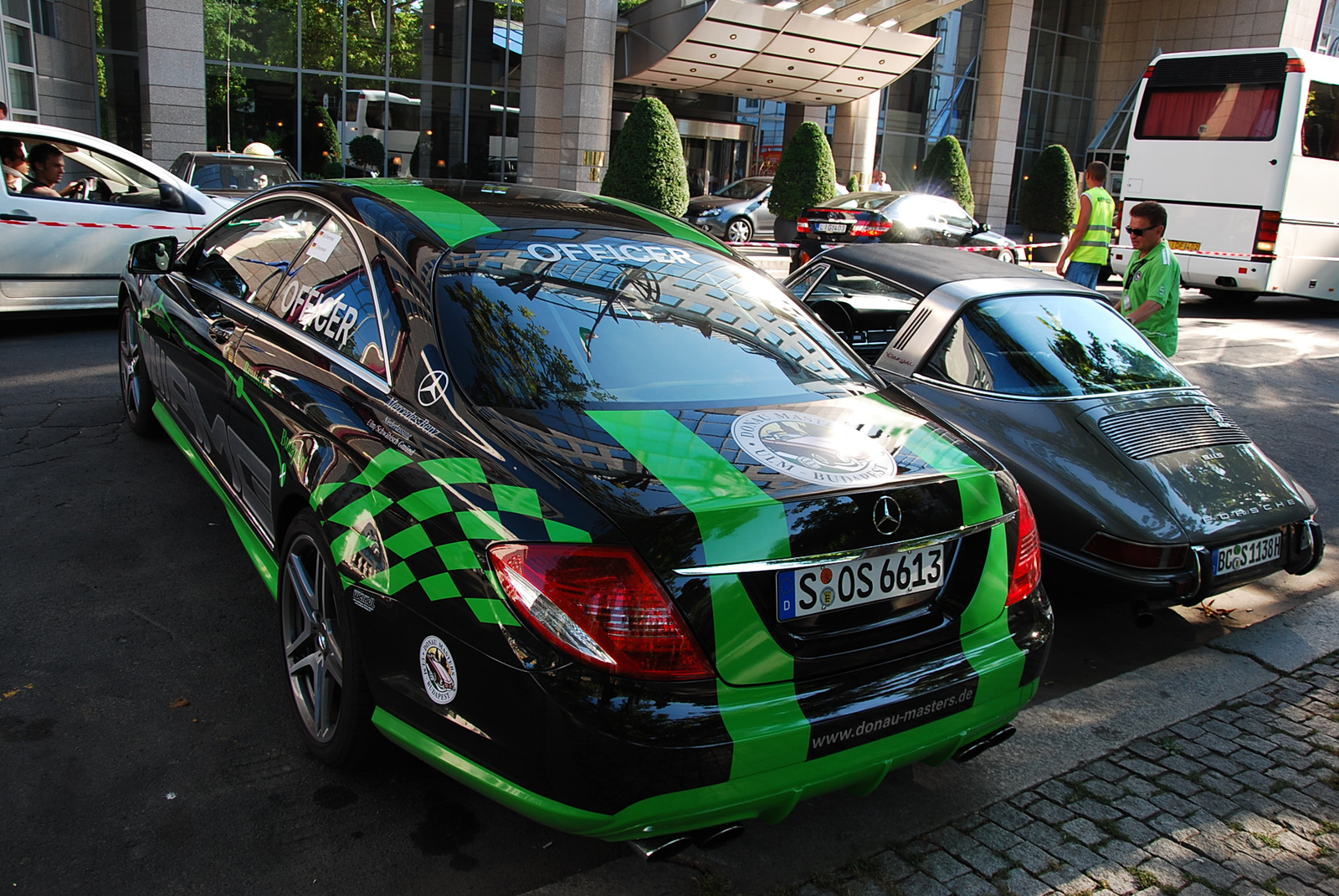 Mercedes CL63 AMG - Porsche 911 Carrera