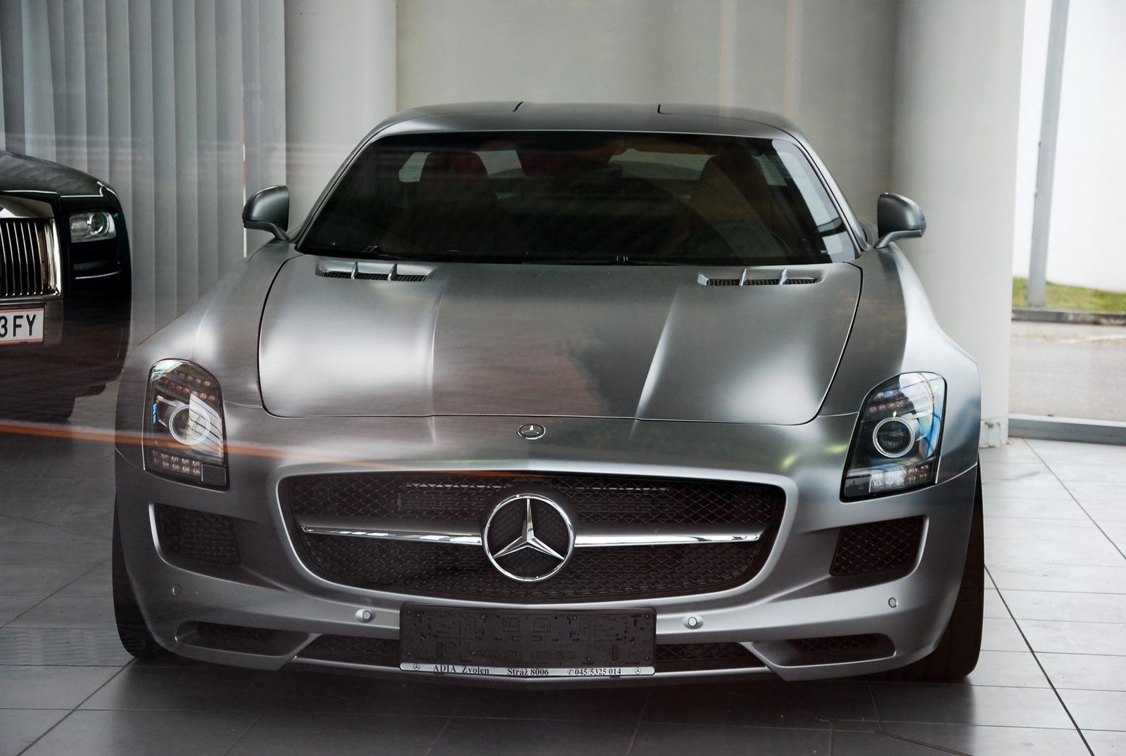 Mercedes SLS