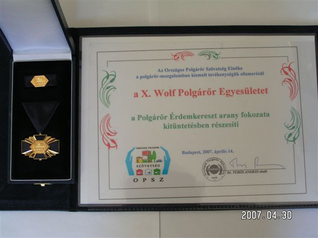 2007.04.14.-Polgárőr Érdemkereszt-arany 004