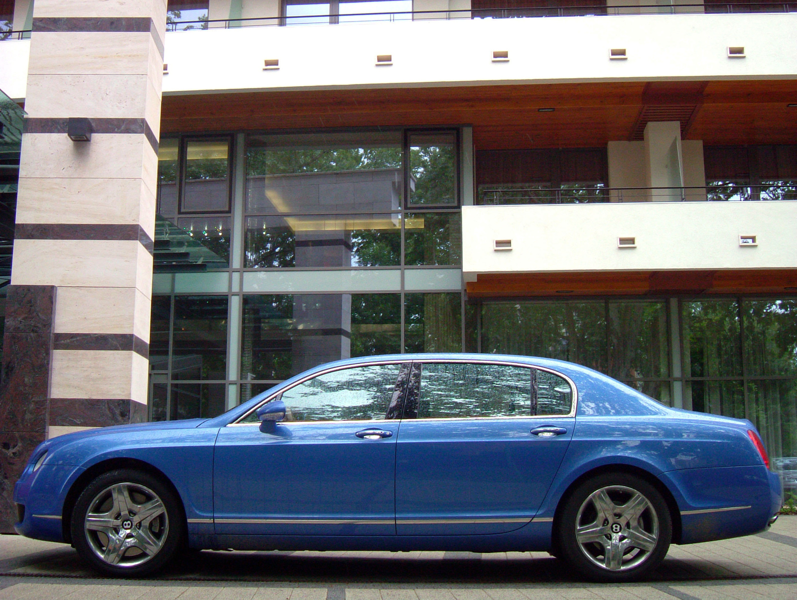 Bentley Continental Flying Spur