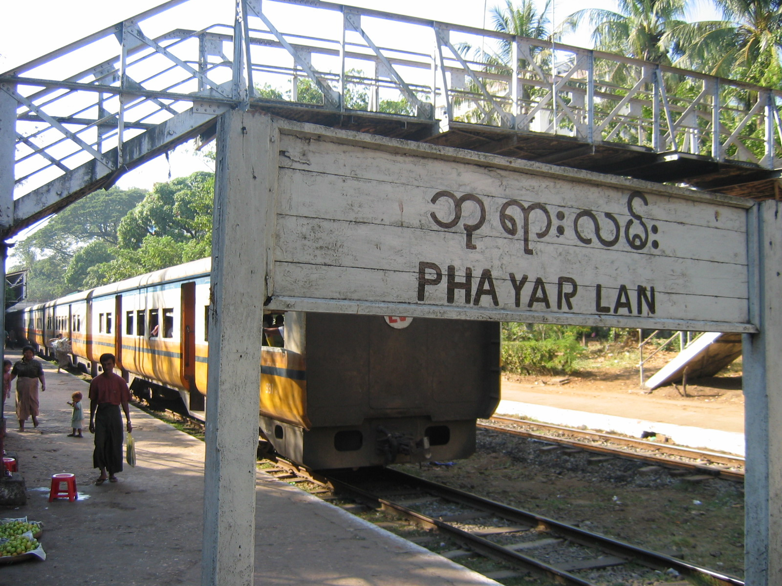 Yangon, Állomás