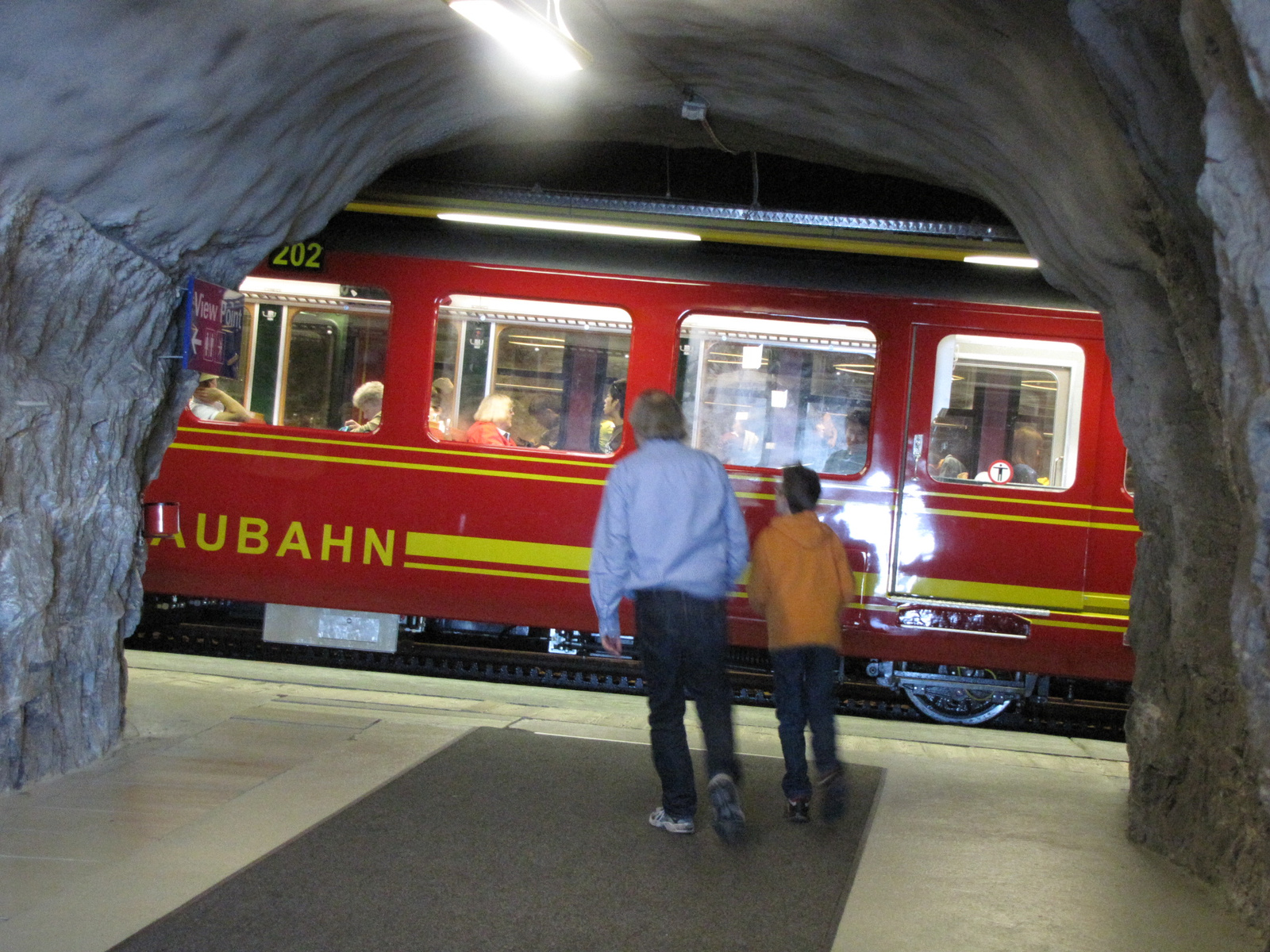 Jungfrau Region, Jungfraubahn, Eismeer megálló, SzG3