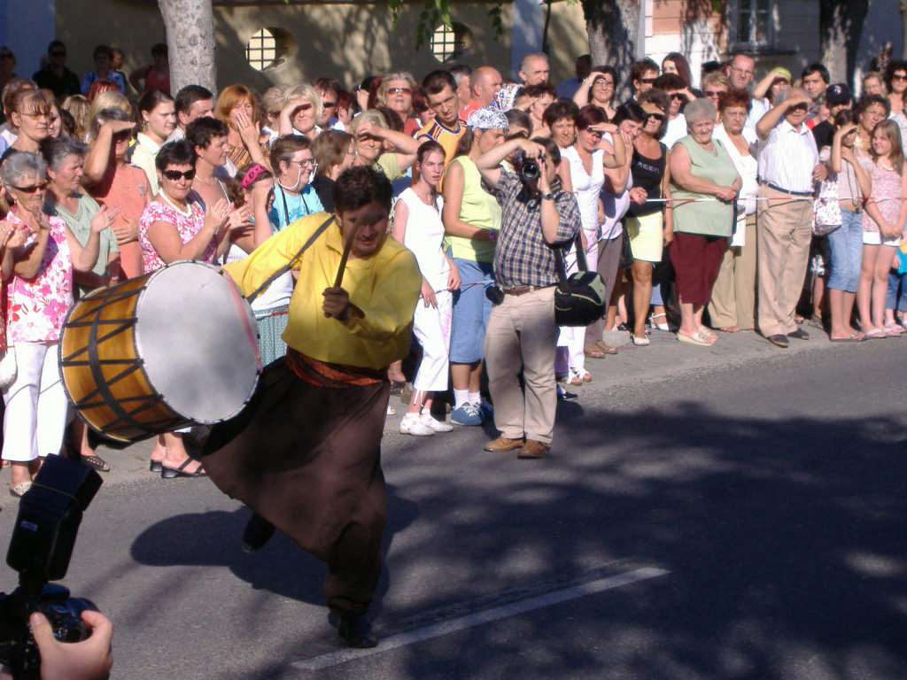 Folklórfesztivál menettánc 19