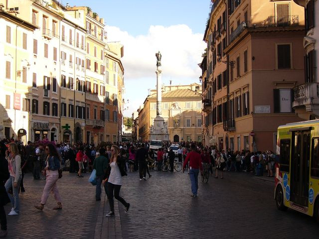 Piazza Mignanelli