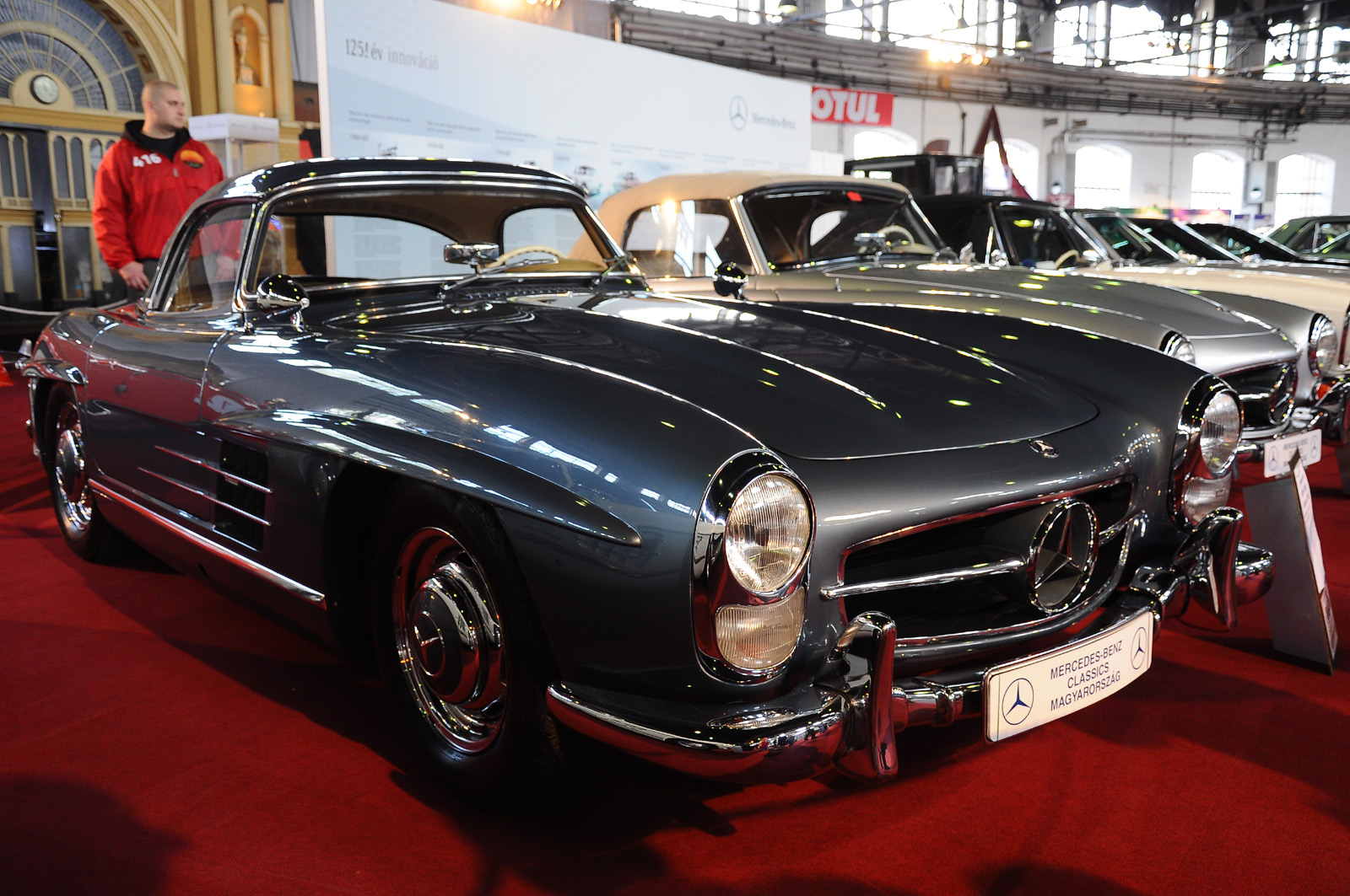 Mercedes-Benz 300SL Roadster