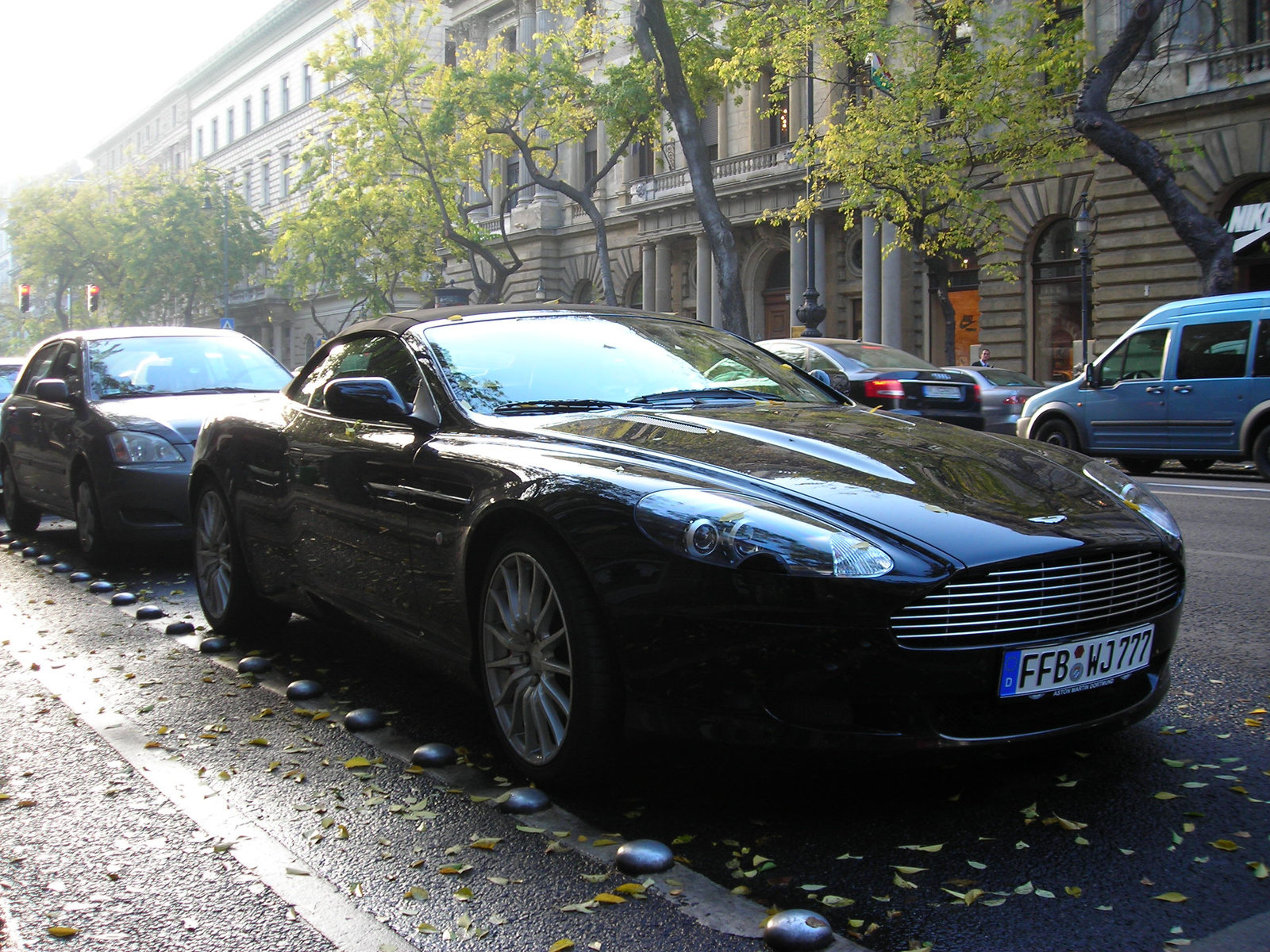 Aston Martin DB9 Volante