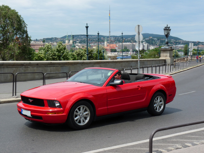 Ford Mustang Convertible