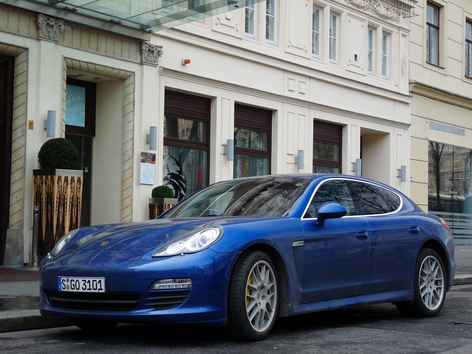 Porsche Panamera S