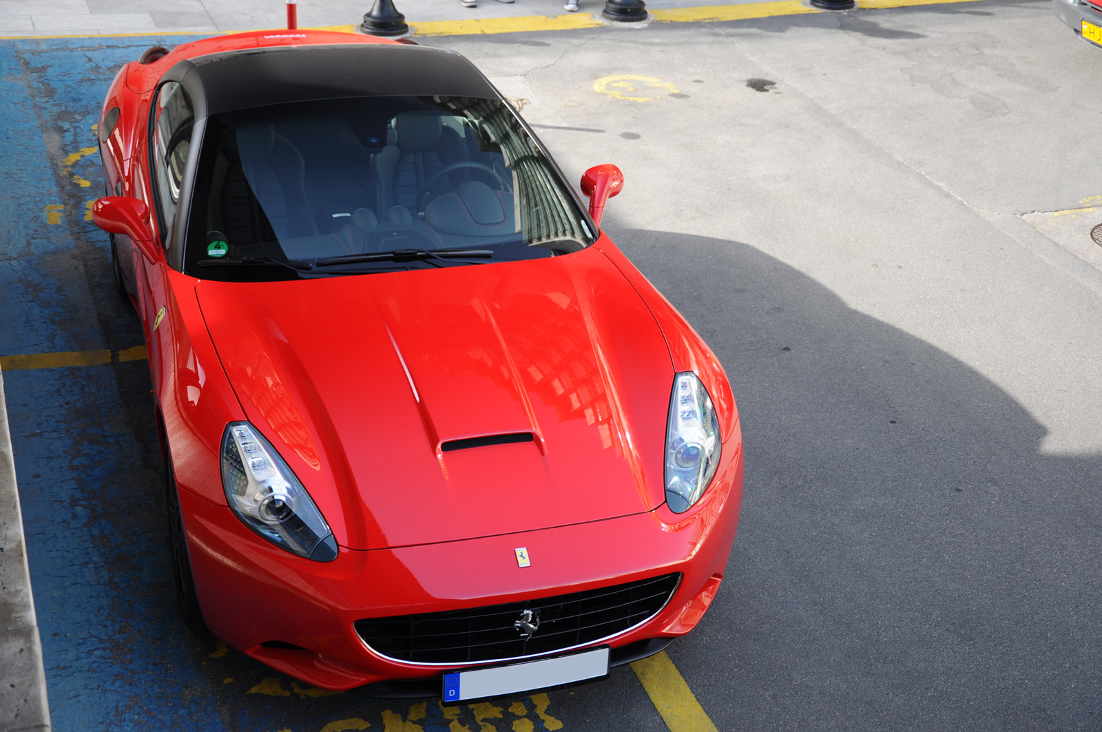 Ferrari California