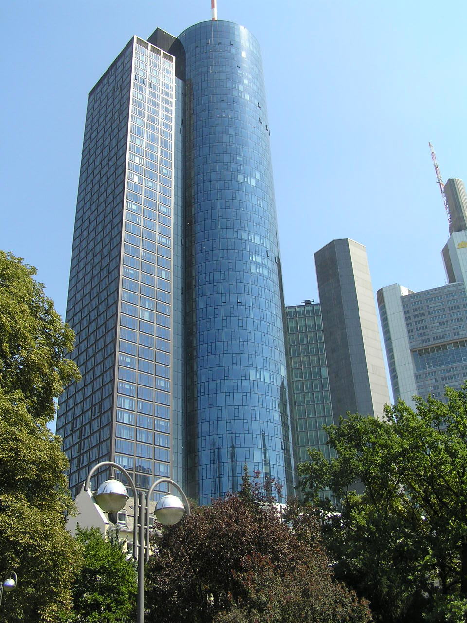 379 Frankfurt