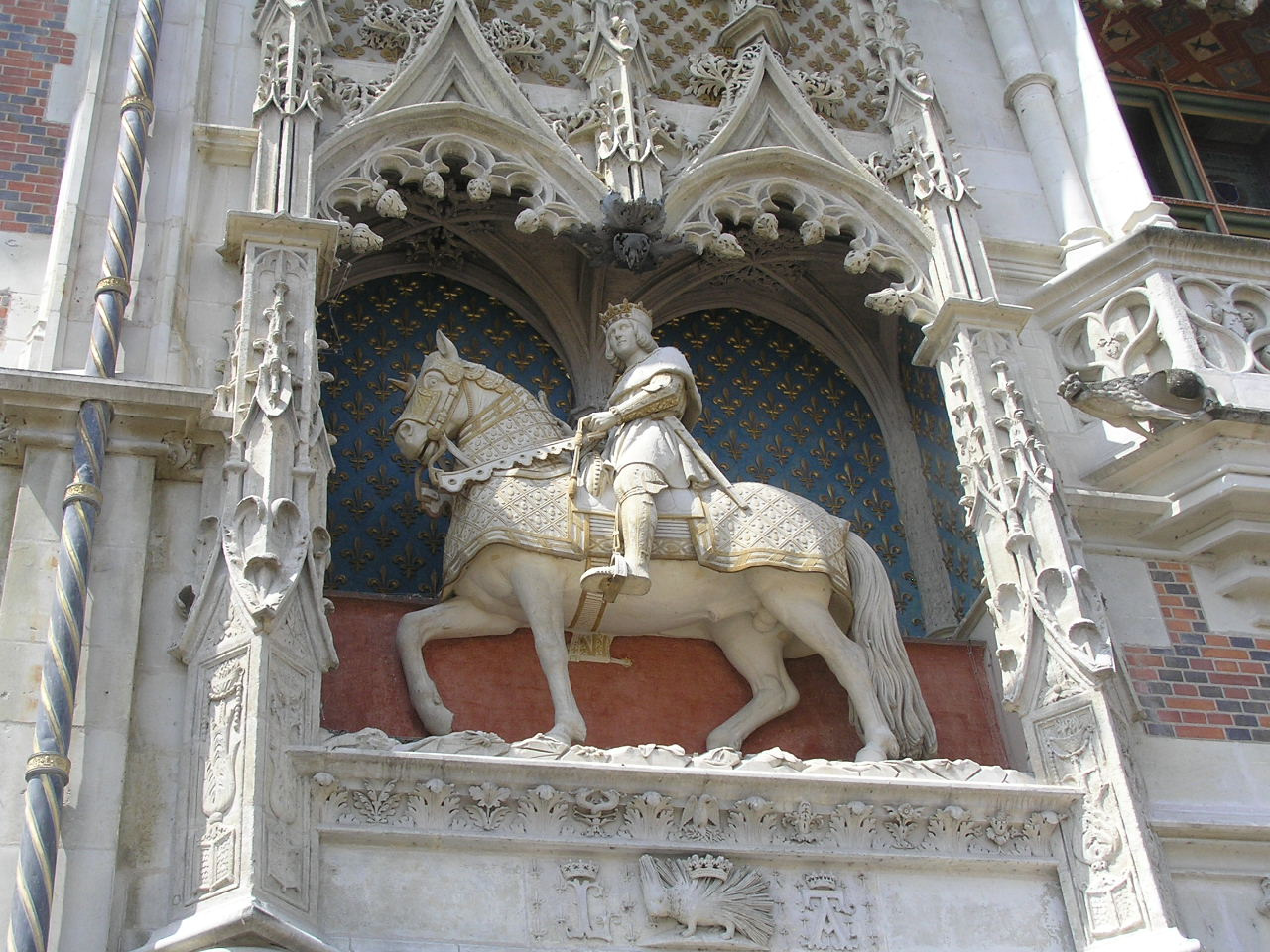 0631 Blois XII. Lajos szobra