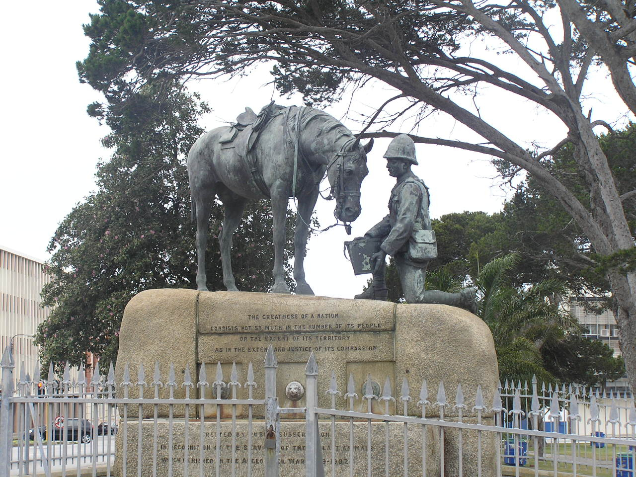 390 Port Elizabeth Csatában elesett lovak emlékműve