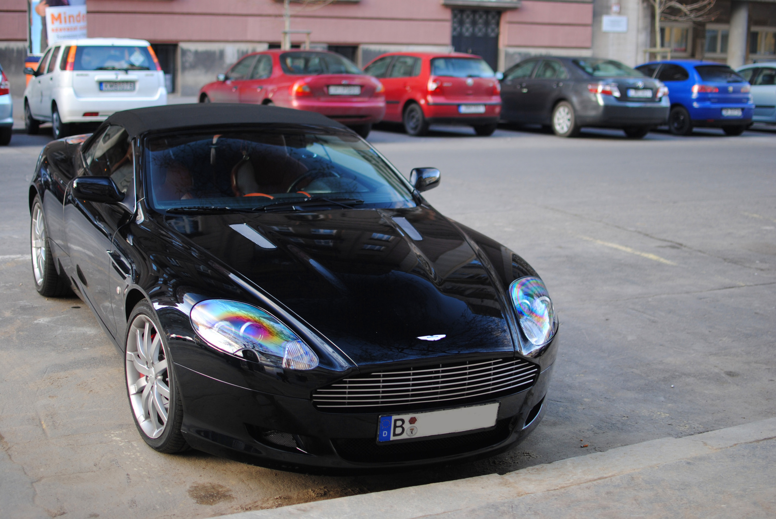 Aston Martin DB9 Volante