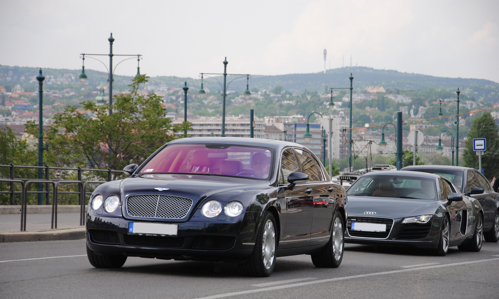 Bentley Continental Flyingspur & Audi R8