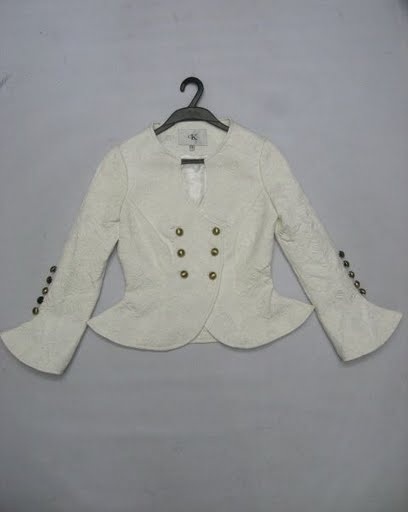 90801A-15 CK WHITE COTTON COAT SIZE 2 4 6 PRICE USD 39[1]