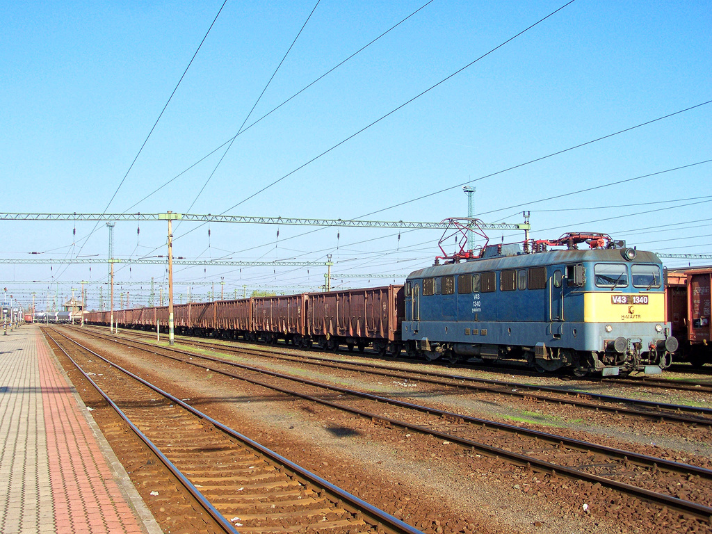 V43 - 1340 Dombóvár (2010.10.28)02.