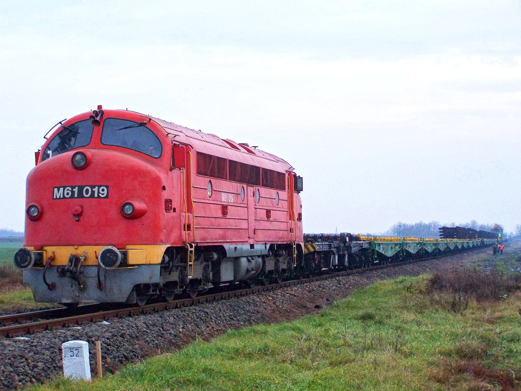 M61 - 019 Őcsény (2010.11.21)02.