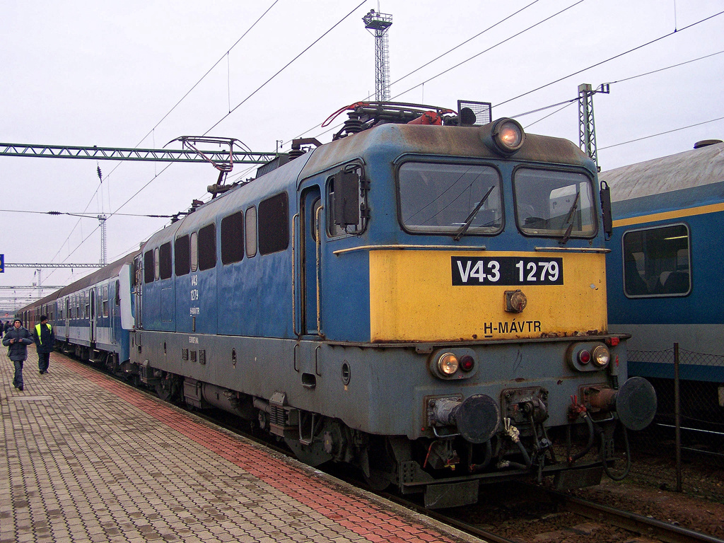 V43 - 1279 Dombóvár (2011.01.20).