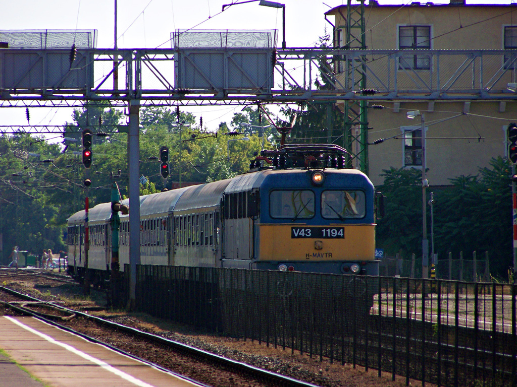 V43 - 1194 Siófok (2011.07.09).