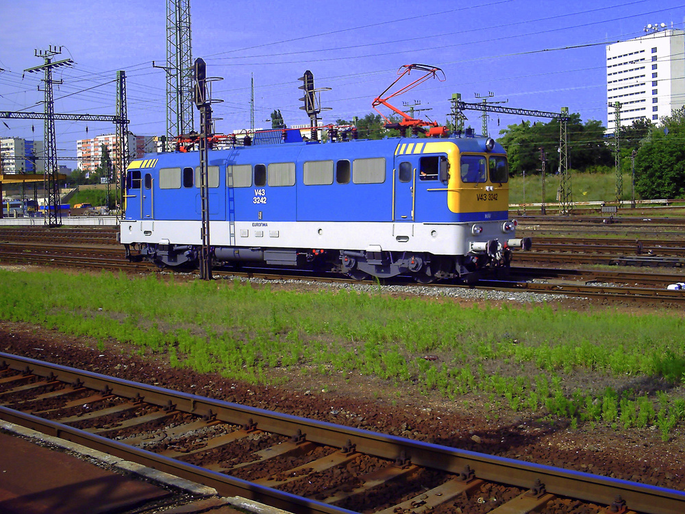 V43 - 3242 BP Kelenföld (2008.06.26). 02.