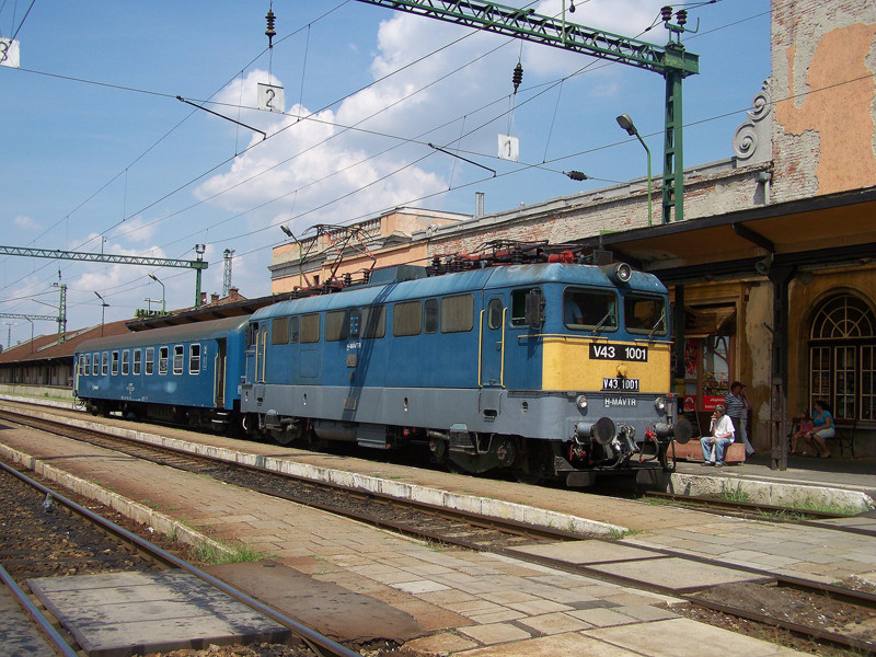 V43 - 1001 Békéscsaba (2009.08.10)01.