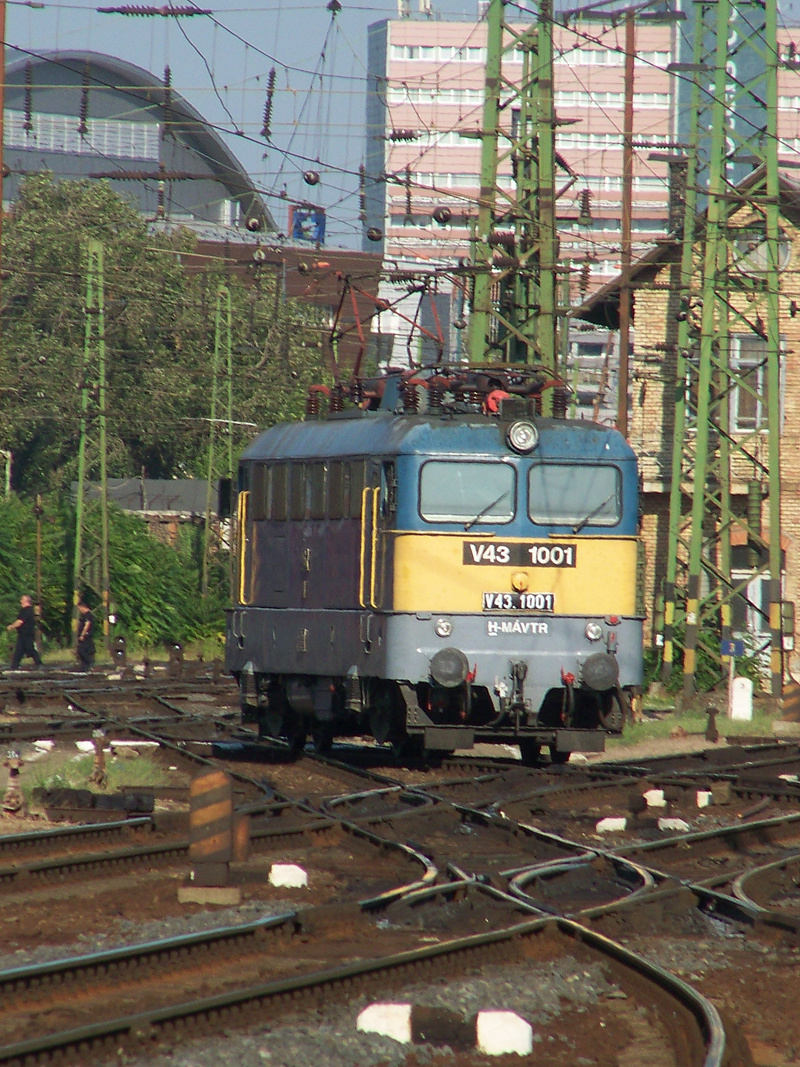 V43 - 1001 BP Keleti (2009.08.18).03.