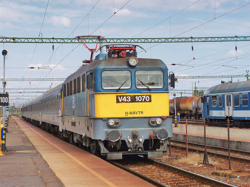 V43 - 1070 Dombóvár (2009.09.09).