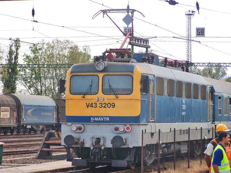 V43 - 3209 Dombóvár (2009.09.04).