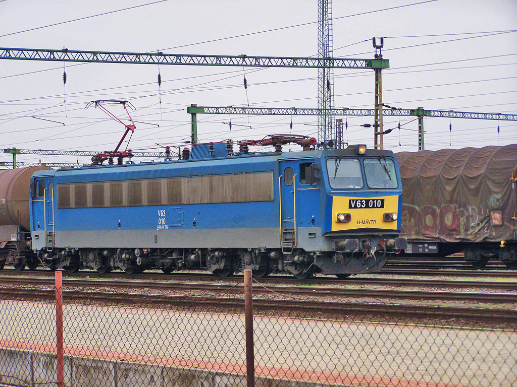 V63 - 010 Dombóvár (2009.12.13).