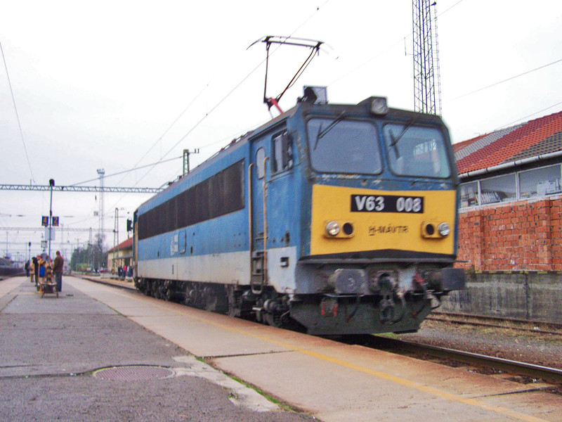 V63 - 008 Dombóvár (2009.11.02)03.