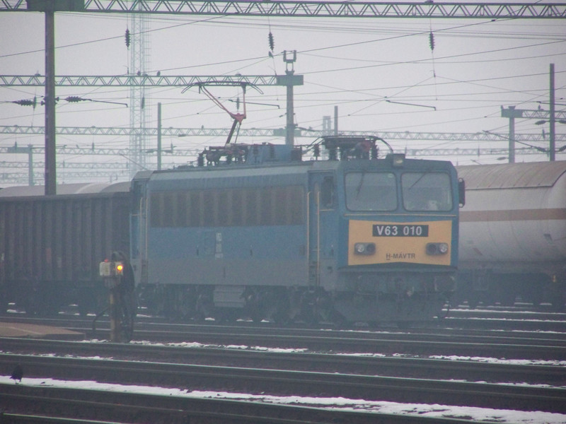 V63 - 010 Dombóvár (2010.02.18).