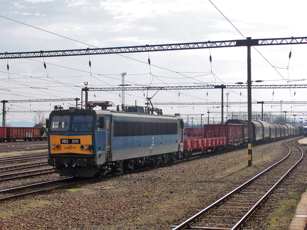 V63 - 011 Dombóvár (2010.03.20).