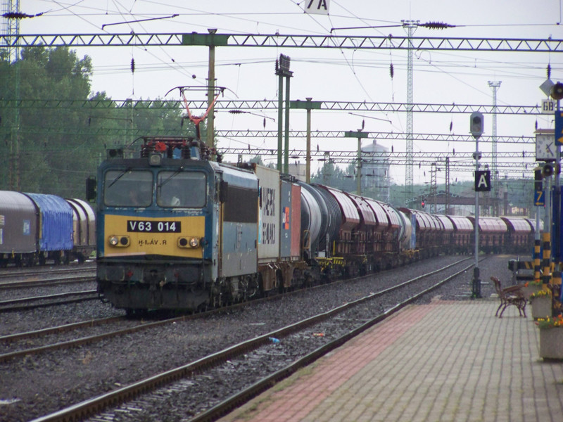 V63 - 014 Dombóvár (2010.07.31)01