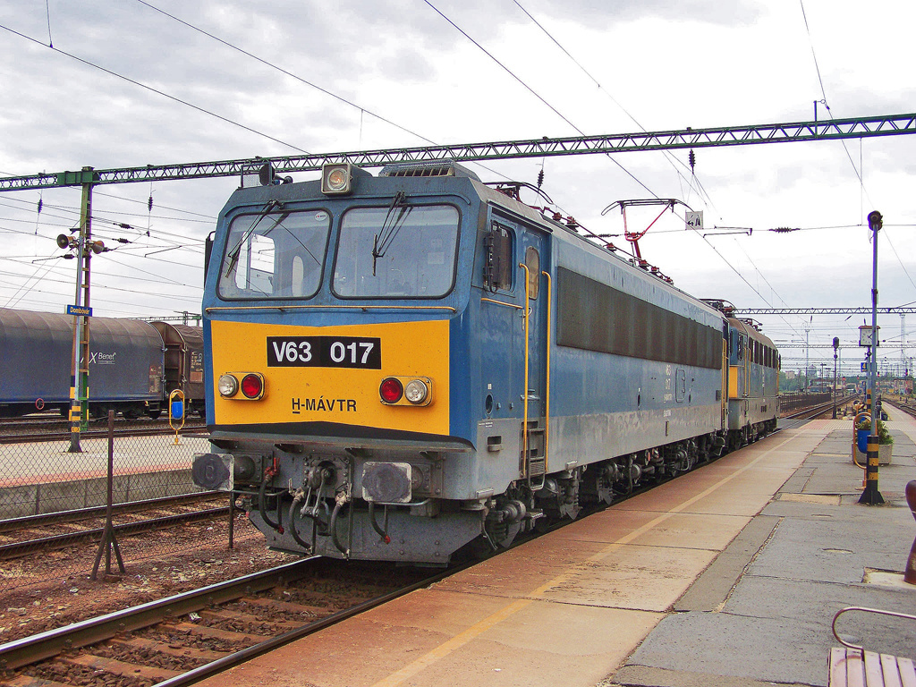 V63 - 017 Dombóvár (2009.09.11).