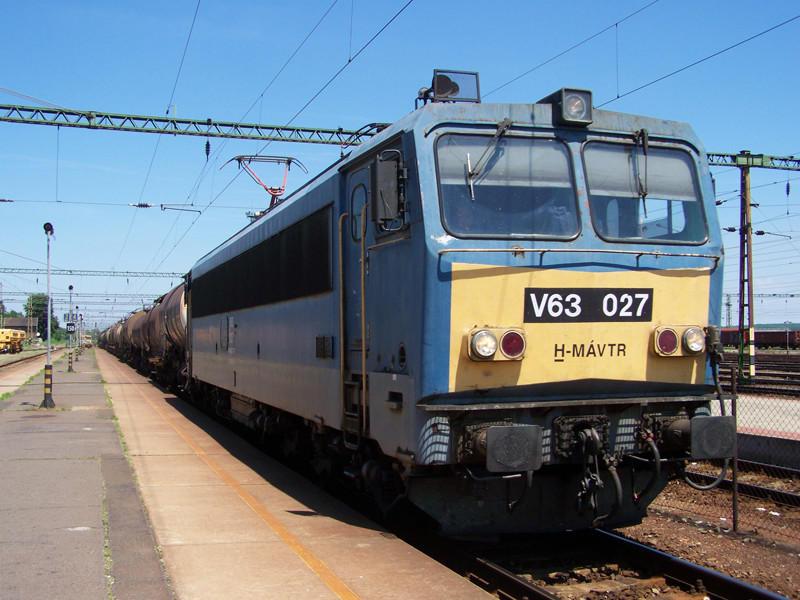 V63 - 027 Dombóvár (2010.06.09)02