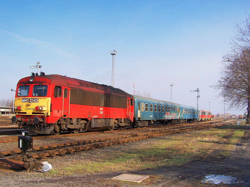 M41 - 2142 Bátaszék (2009.02.18).