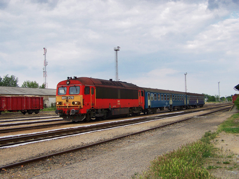 M41 - 2178 Bátaszék (2009.06.02).