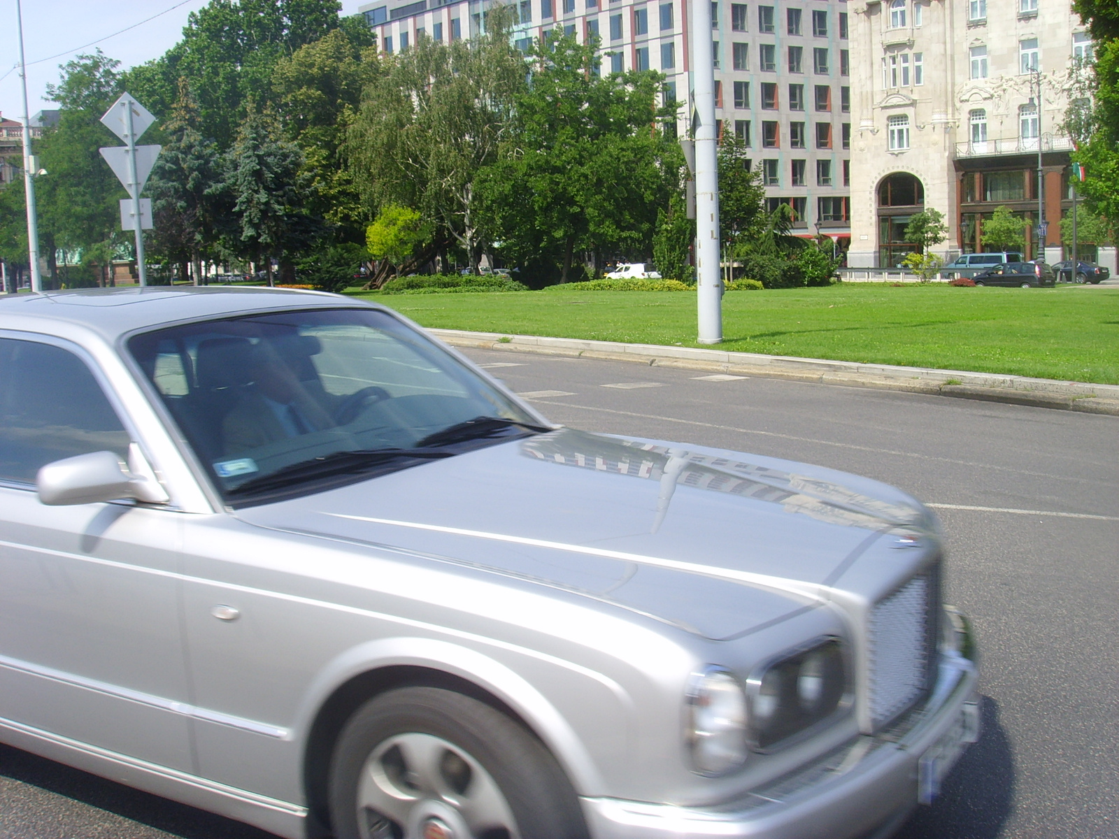 BENTLEY ARNAGE