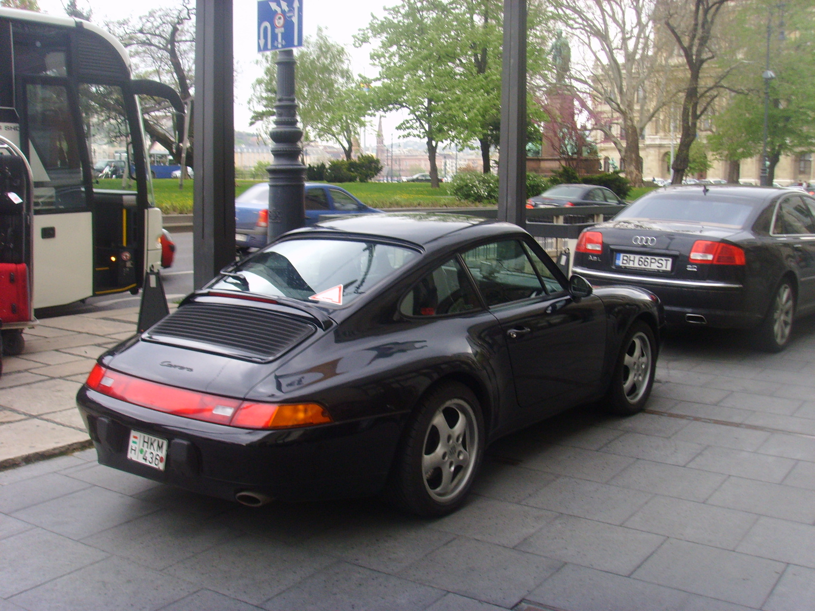 PORSCHE 911 CARRERA