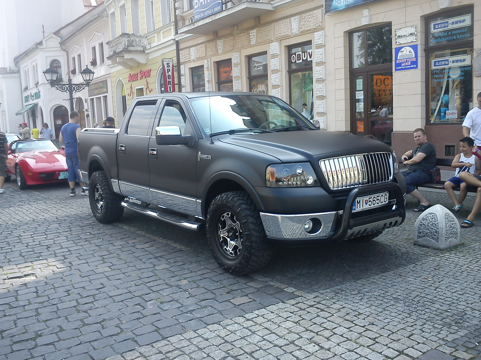 LINCOLN PICK-UP