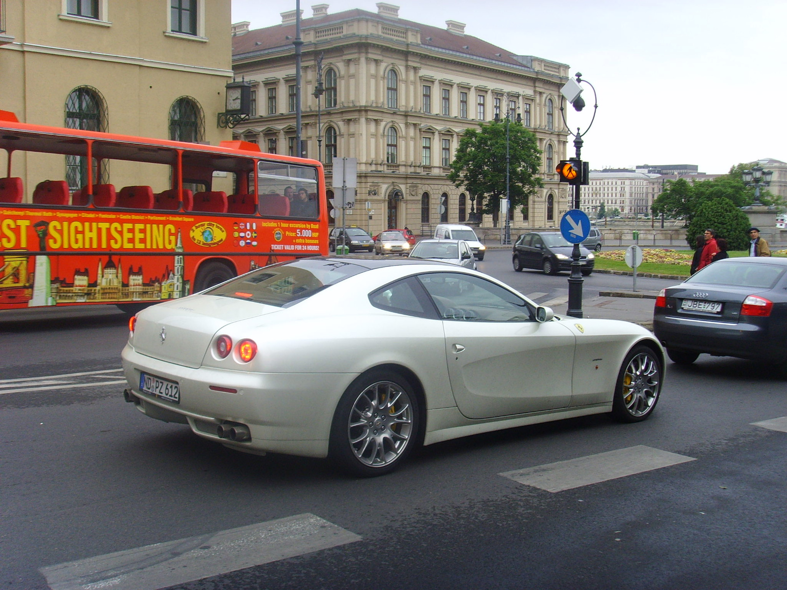 FERRARI 612 SCAGLIETTI