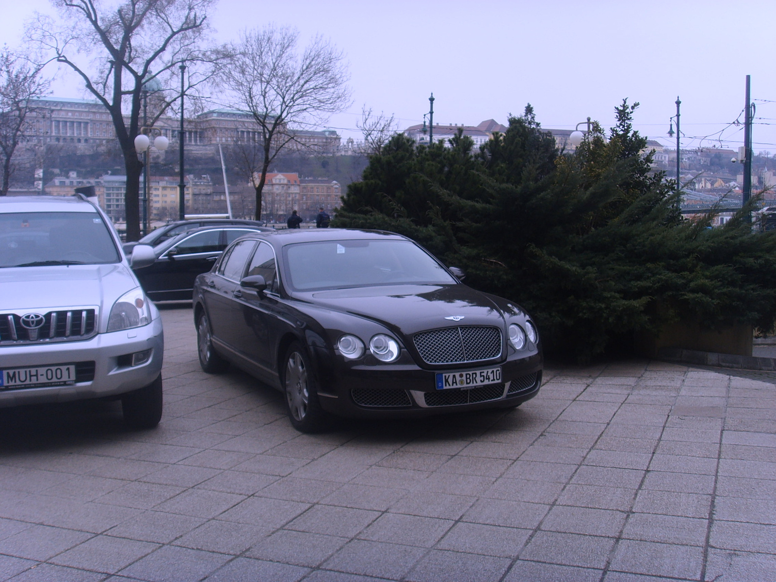 BENTLEY FLYING SPUR