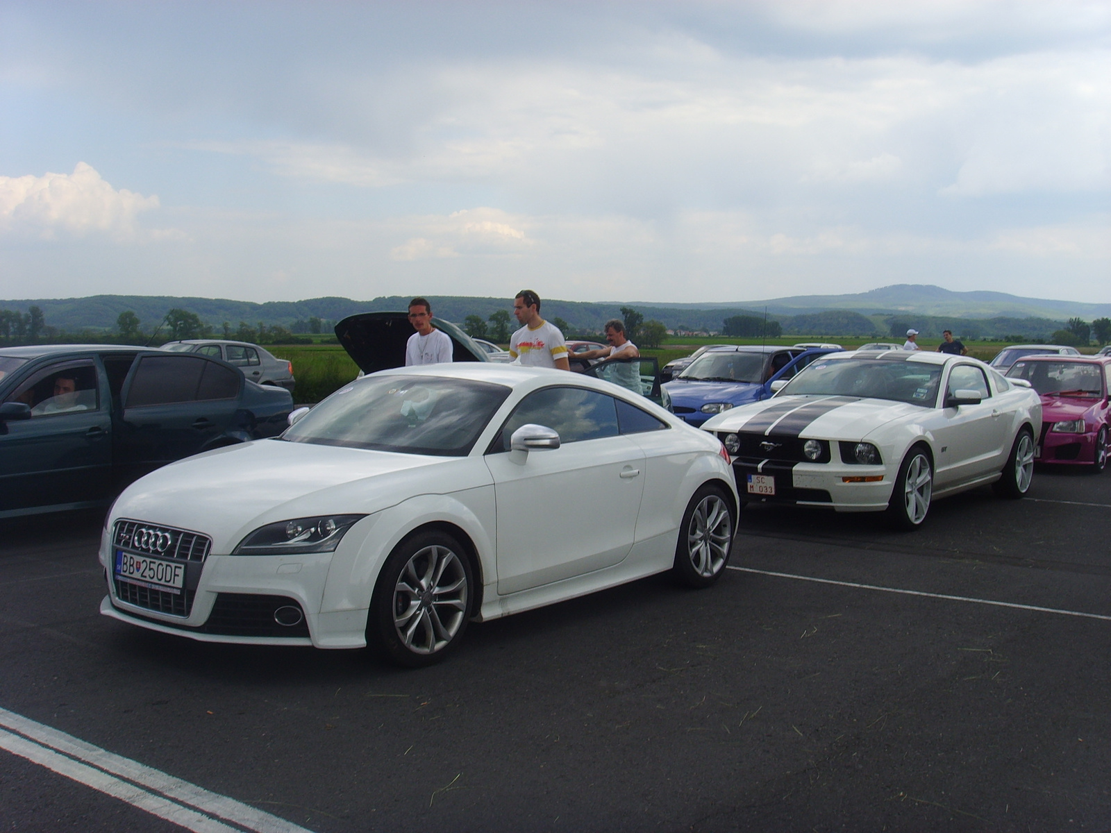 AUDI TTS-FORD MUSTANG GT